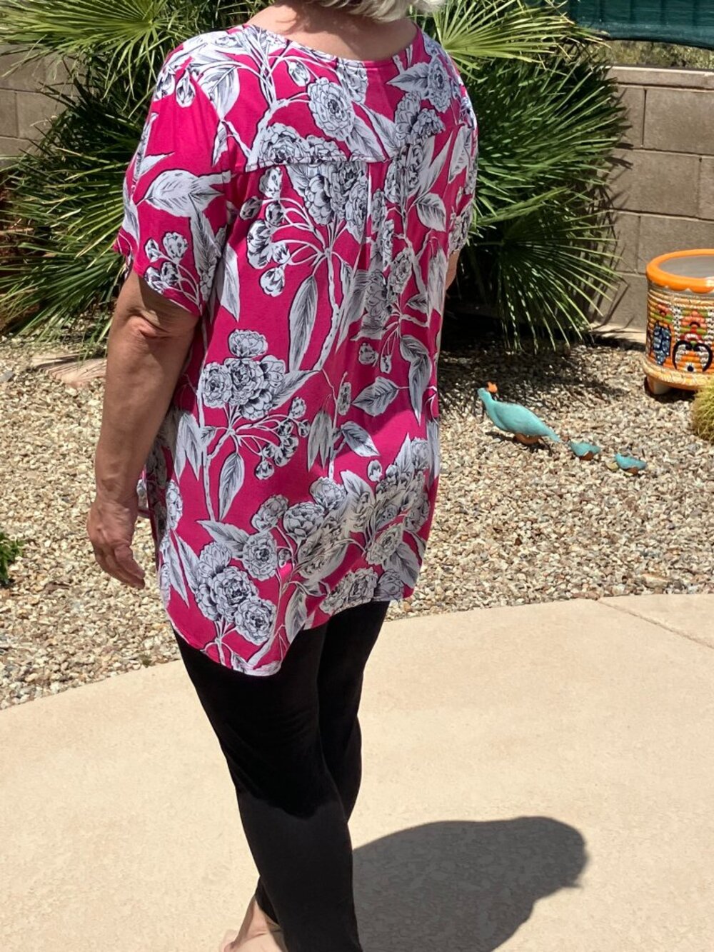 Alfani Fuchsia and White Floral Short-Sleeve Tee 3X - Picture 3 of 6